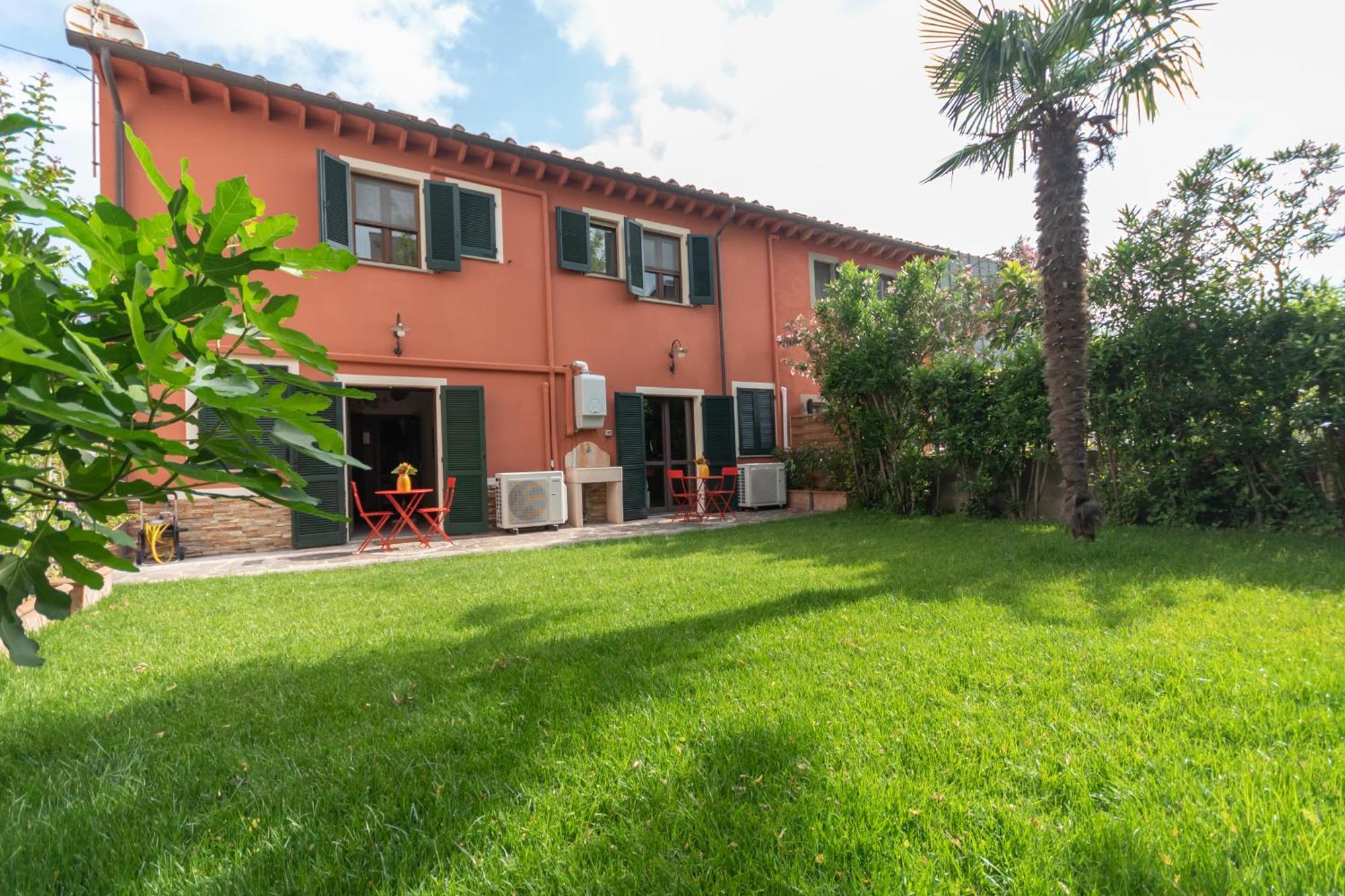 Regina Rooms Pisa Exterior photo